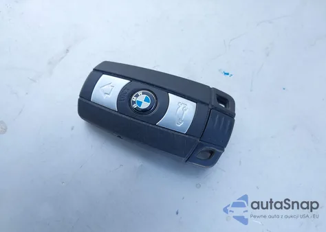 2011 BMW M3 z USA, uszkodzony, nr VIN WBSKG9C54BE796976